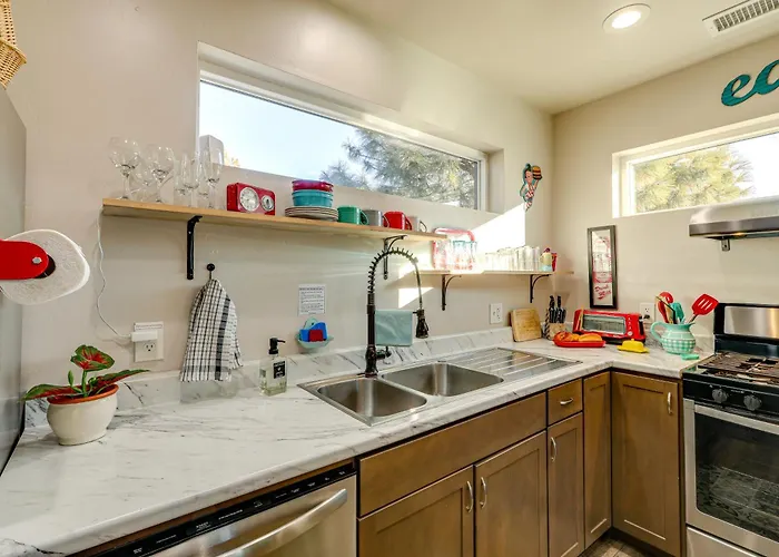 Ski, Hike & Explore: Cottage! Casa vacanze Flagstaff