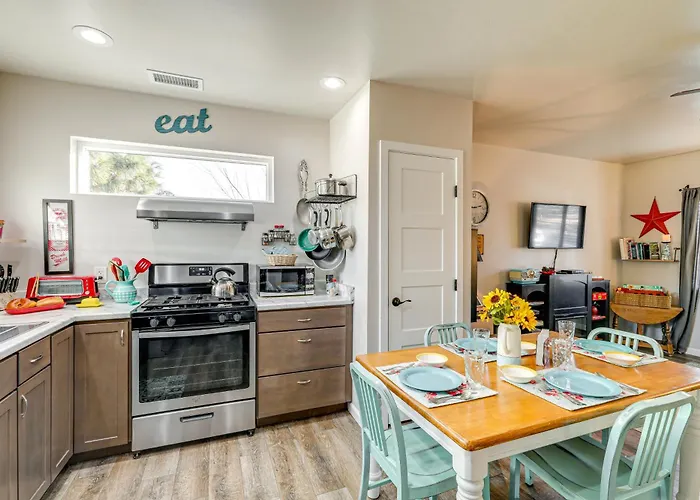 Casa vacanze Ski, Hike & Explore: Cottage!